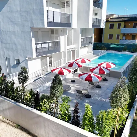 Διαμέρισμα With Pool Μπιμπιόνε